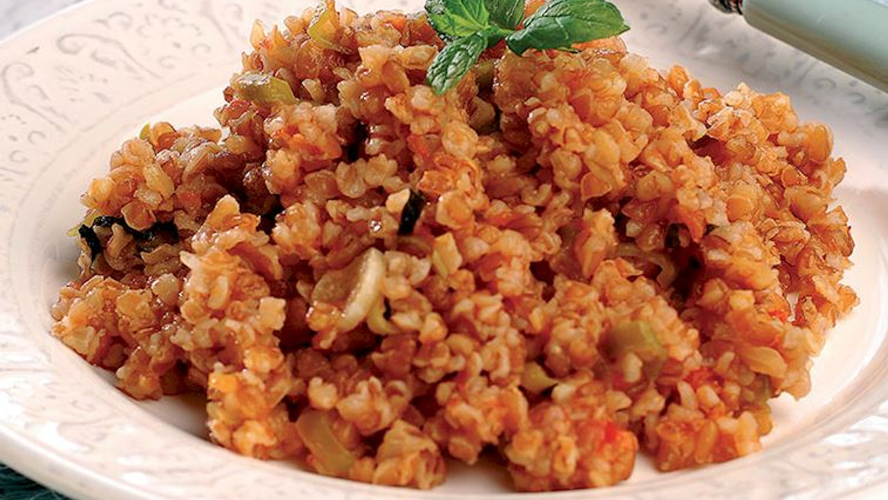 Domatesli bulgur pilavı