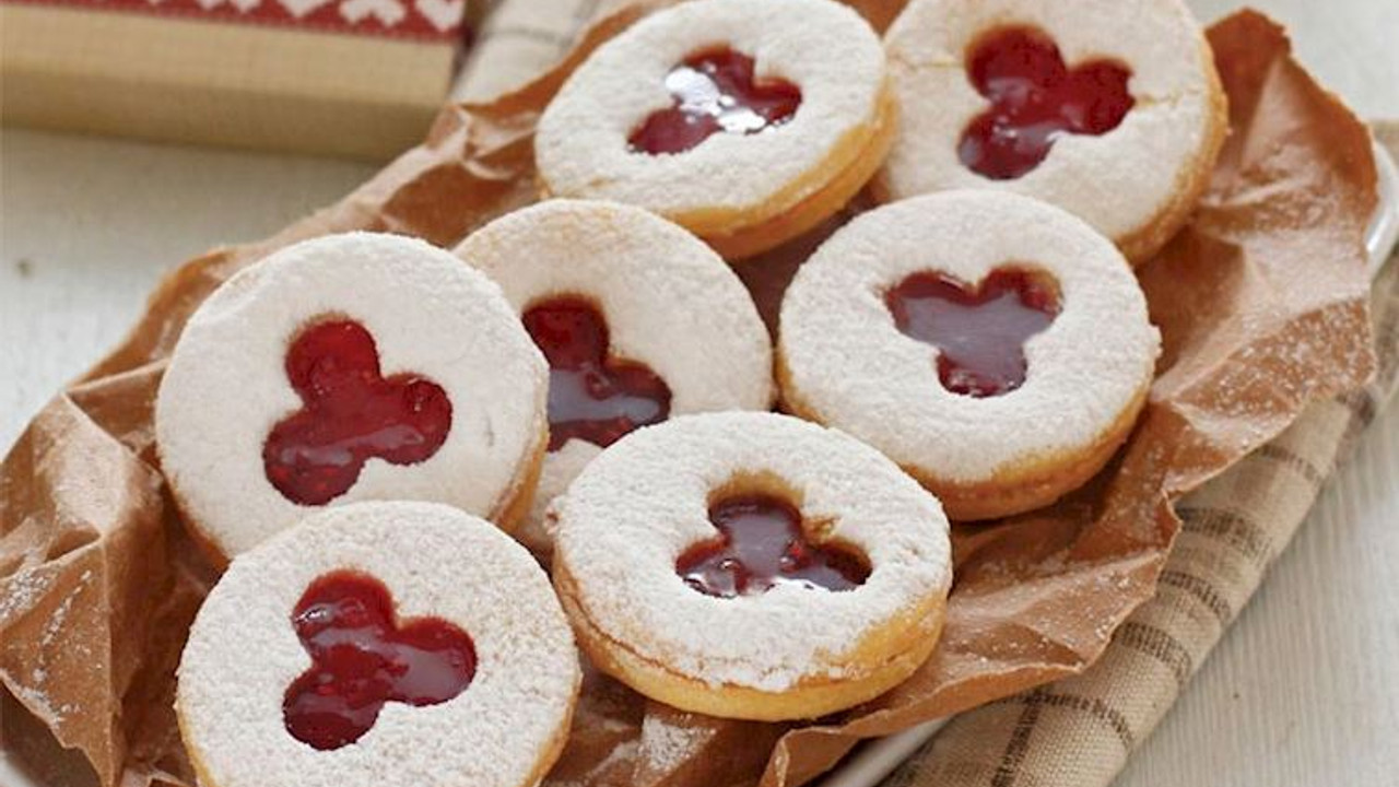 Linzer bisküvi