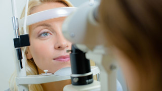 Astigmat nedir? Belirtileri nelerdir? Tedavi yöntemleri nelerdir? 7 soruda astigmat