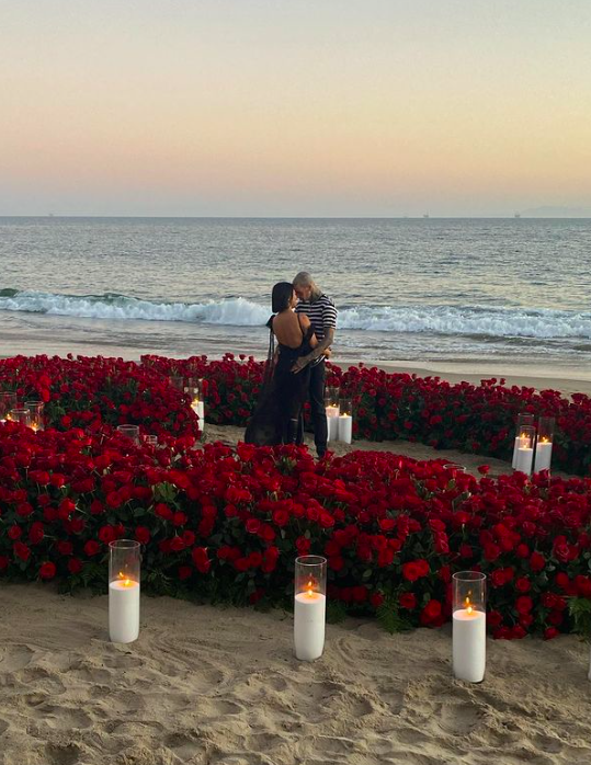 Kourtney Kardashian ve Travis Barker evlendi! İşte ayrıntılar... - Resim : 1