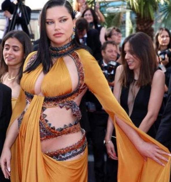 Adriana Lima'nın ilginç hamile kıyafeti Cannes Film Festivali'ne damga vurdu! - Resim : 1