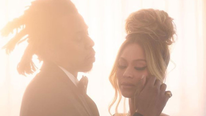 Beyoncé ve rapçi eşi Jay-Z, Tiffany & Co’nun 'About Love' kampanyasında yer aldı - Resim : 3