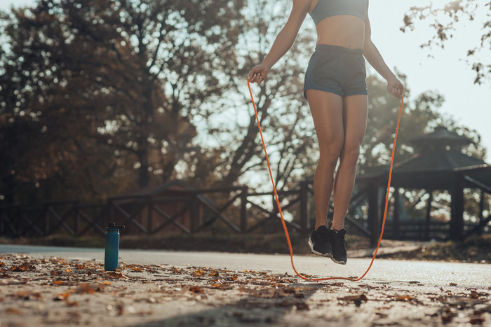 İp atlama kaç kalori yaktırır? İşte ip atlamanın sağlığa 10 faydası - Resim : 1