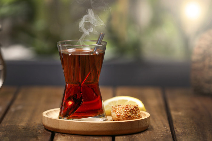 Sütlü çay mı siyah çay mı: Sizin için hangisi daha iyi? - Resim : 1