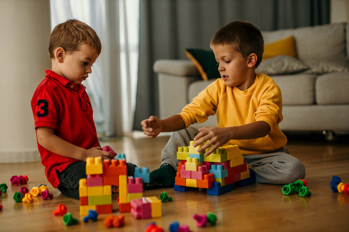 Blok ve yapı oyuncak yapmak çocukların becerilerini nasıl geliştirir? Faydaları nelerdir? - Resim : 1