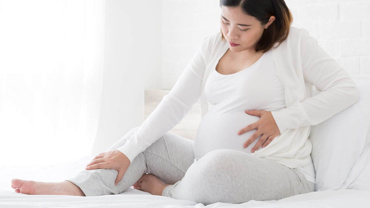 Hamilelikte en sık yaşanan bacak şikayetleri: Kramp, Ödem, Varis!