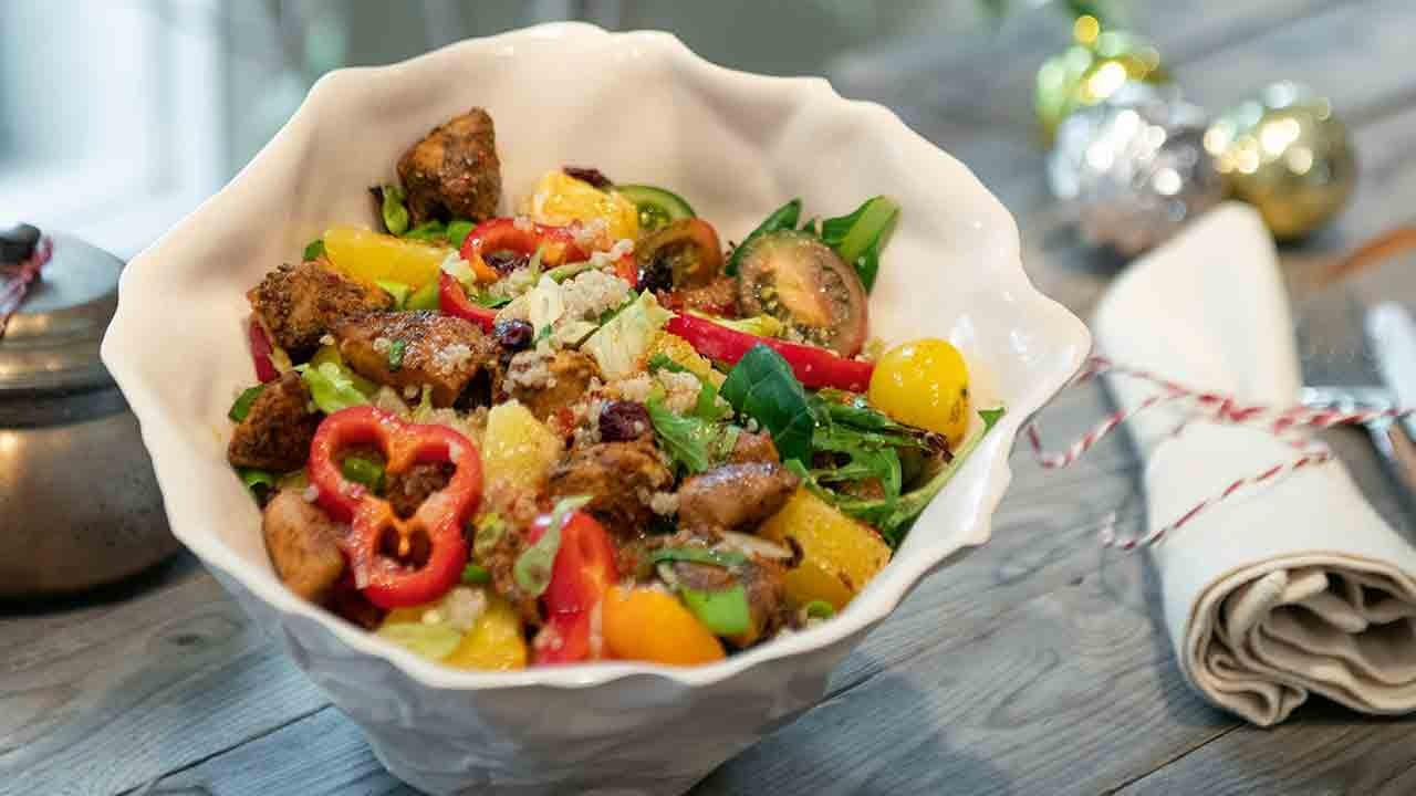 Kinoalı ve tavuklu salata nasıl yapılır? Kinoalı ve tavuklu salata tarifi