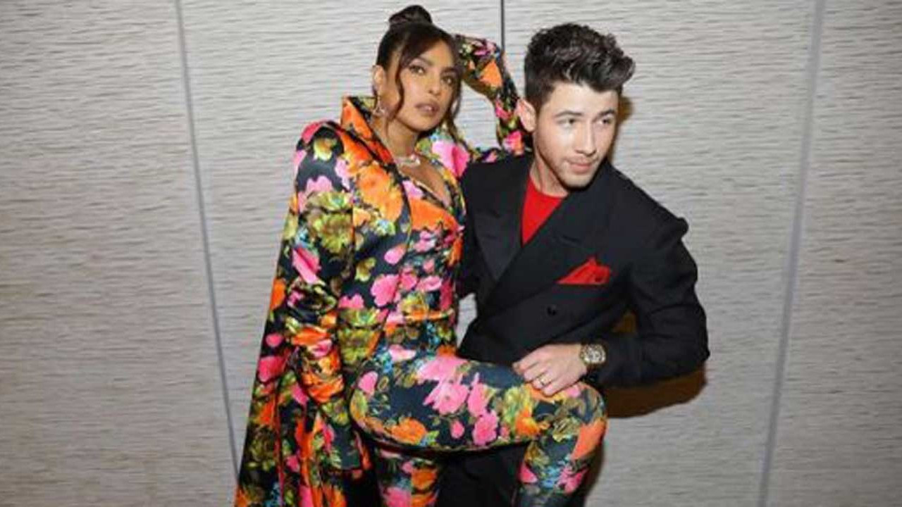 Nick Jonas ve Priyanka Chopra çifti, taşıyıcı annelik yoluyla bebek sahibi oldu