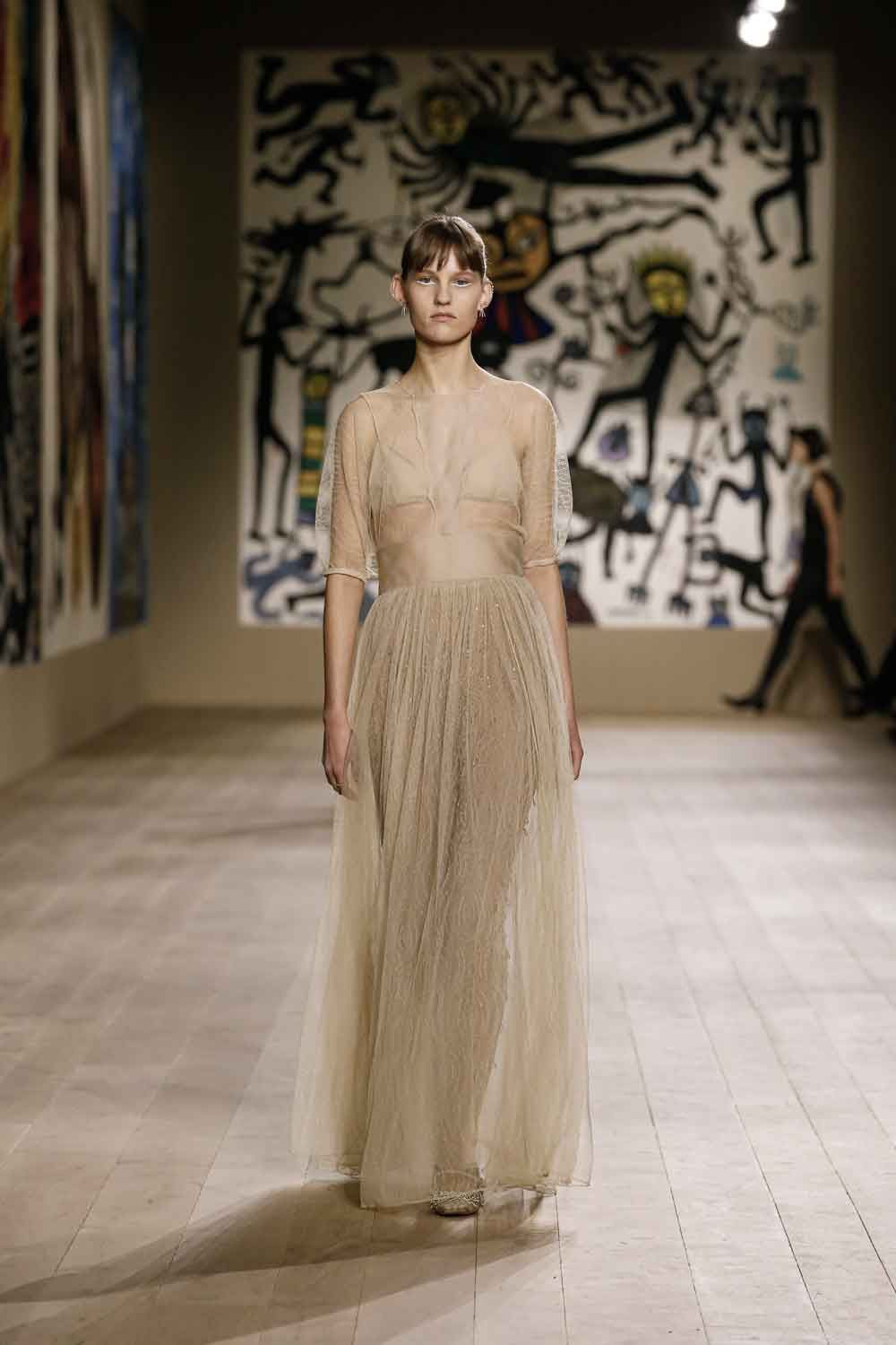 Canlı dokunuşlar: Dior Haute Couture ilkbahar-yaz 2022  koleksiyonu - Sayfa 2