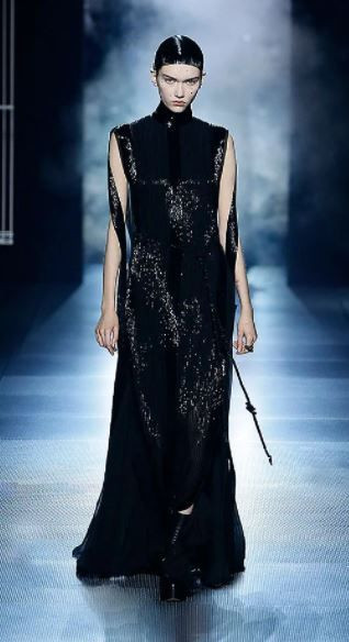 Fendi, Haute Couture İlkbahar-Yaz 2022 koleksiyonu - Sayfa 1