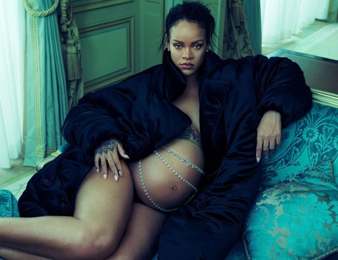 Anne olmayan hazırlanan Rihanna’dan cesur hamilelik pozları: " Vücudum şu an harika şeyler yapıyor. Bundan utanacak değilim." - Sayfa 1
