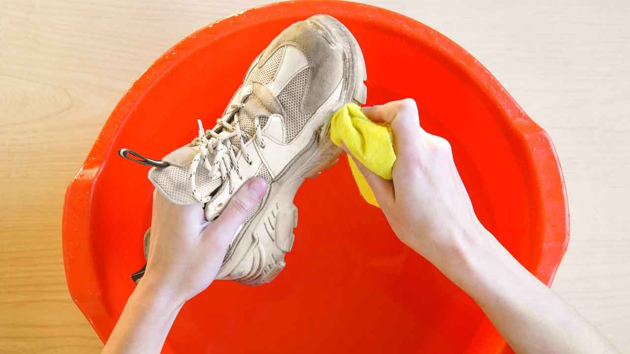 Beyaz spor ayakkabılar nasıl temizlenir? Bez ayakkabı, spor ayakkabı, Converse, Vans için 6 pratik yöntem - Sayfa 3