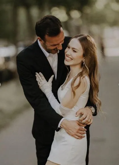 Influencer Duygu Özaslan ile Can Maxim Mutaf, Paris'te evlendi