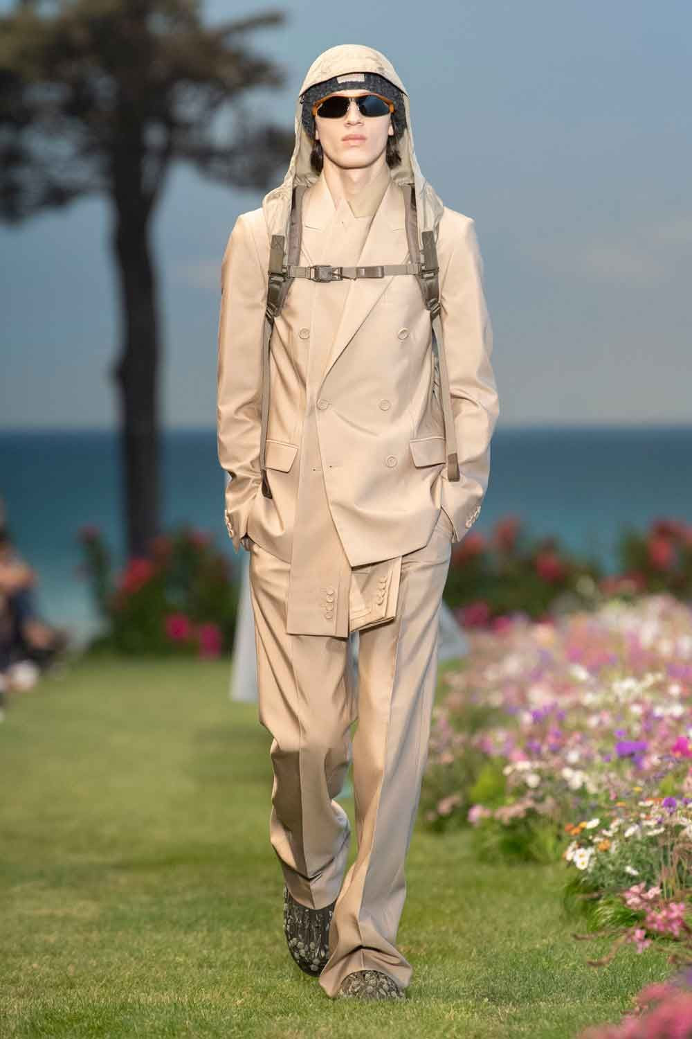 Dior Erkek Yaz 2023 Defilesi: Gaziantep Kutnu kumaşının Fransaya yolculuğu - Sayfa 1