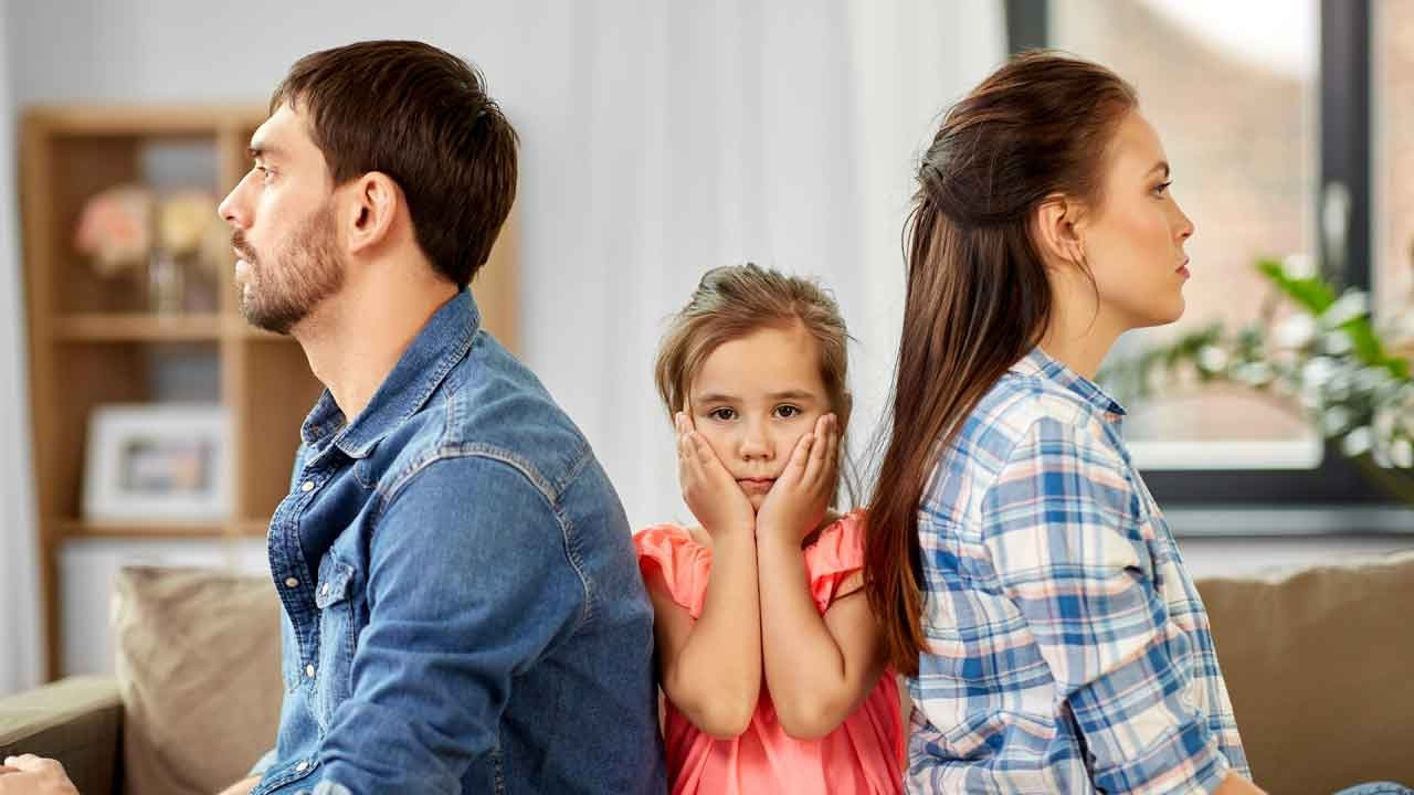 Boşanma kararı çocuğa nasıl anlatılmalı? Ne zaman anlatılmalı?