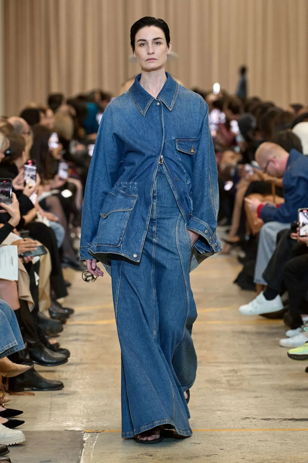 Burberry İlkbahar/Yaz 2023 koleksiyonu