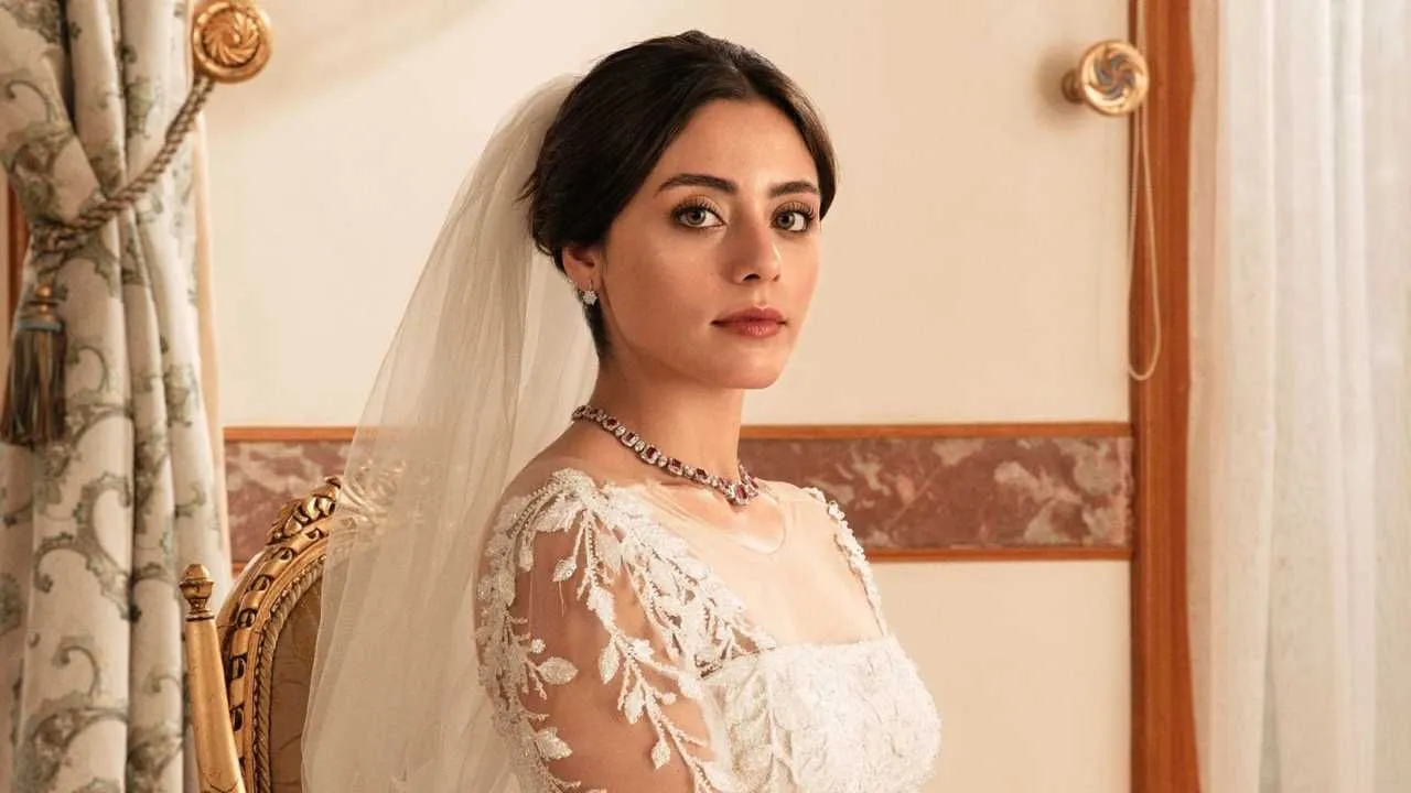 Kızılcık Şerbeti'nin yıldızı Sıla Türkoğlu paylaştı, binlerce beğeni geldi