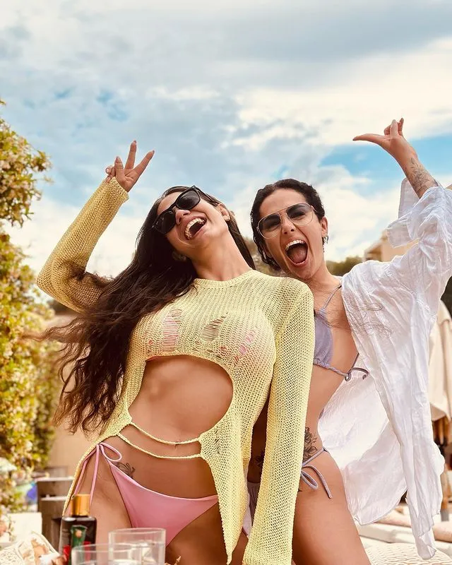 Demet Özdemir'den yaz sezonuna hızlı giriş