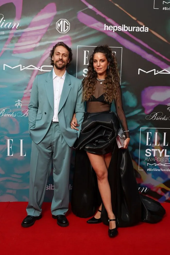 Elle Style Awards 2023 stillerini inceliyoruz: Tercih edilen kıyafetler ve aksesuarlar