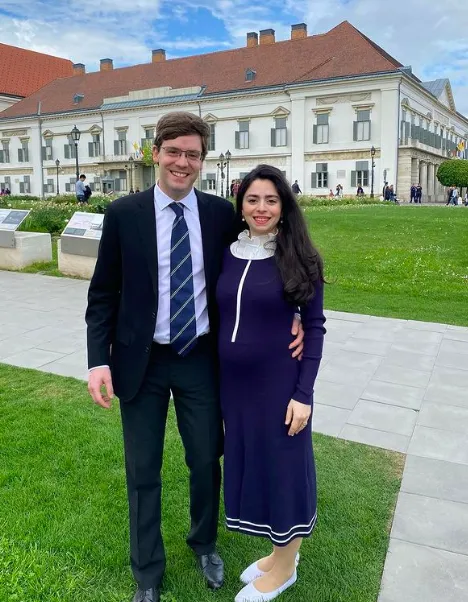 Türk düşes Hande Macit bebek bekliyor