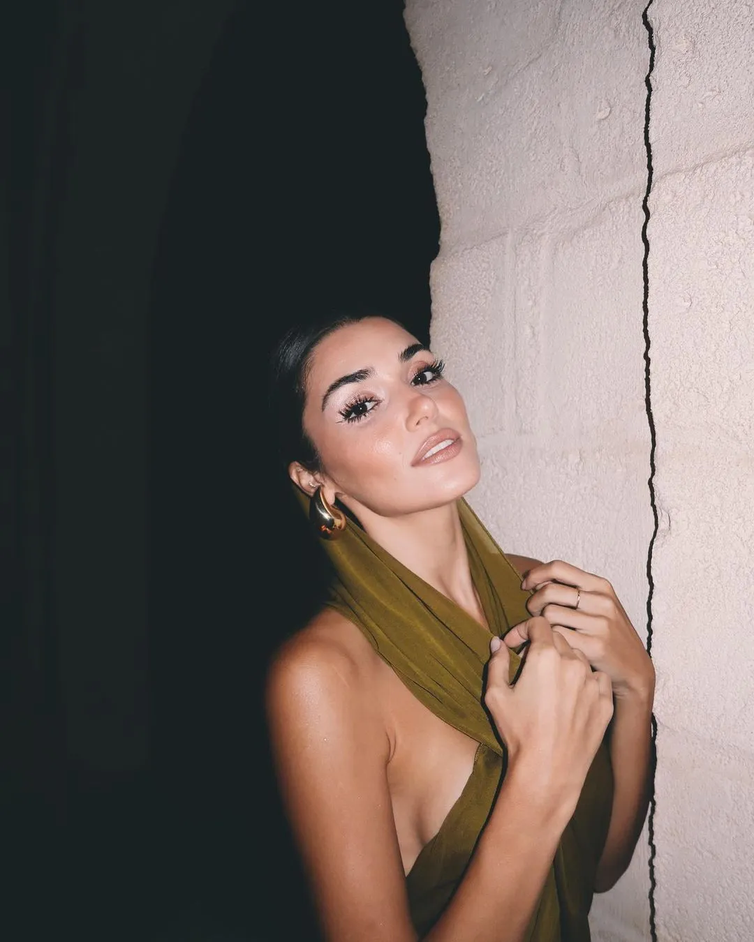 Hande Erçel'den İtalya pozları