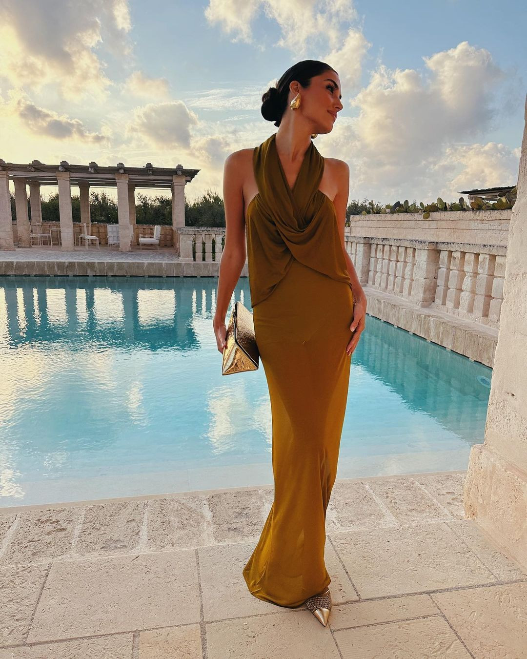 Hande Erçel'den İtalya pozları