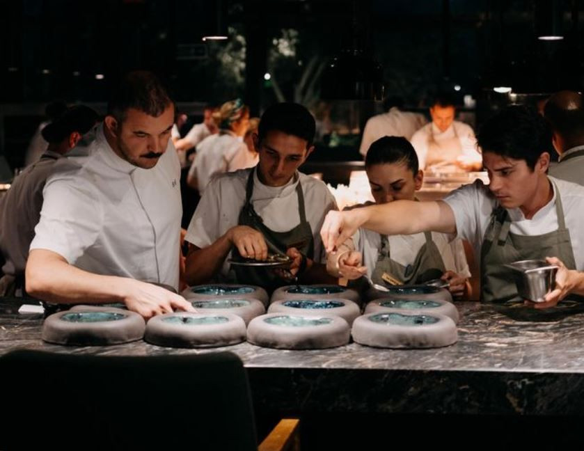 İzmir'de hangi restoranlar Michelin Yıldızı aldı? (2024)