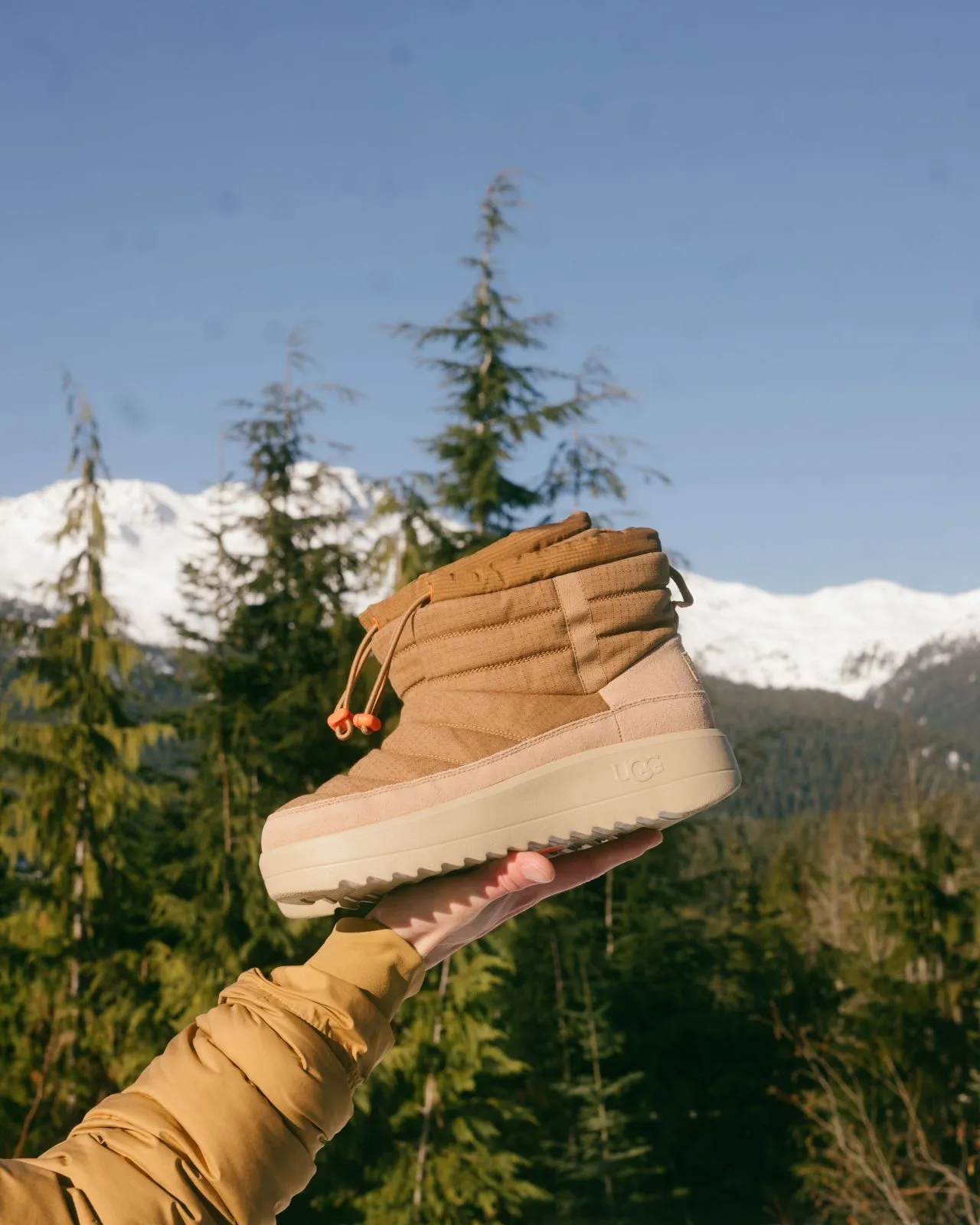 Ugg yeni kış koleksiyonu: Tazz Ugg Örgü, Tazzlita, Classic boot, Maxxer Mini, Chillapeak ve Weather Hybrid