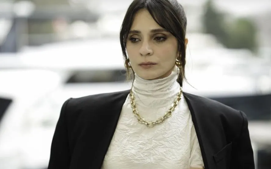 'Sandık Kokusu'nun yeni bölümünden ilk fragman yayınlandı: "Karsu diye biri yok artık senin hayatında, annen de yok!"