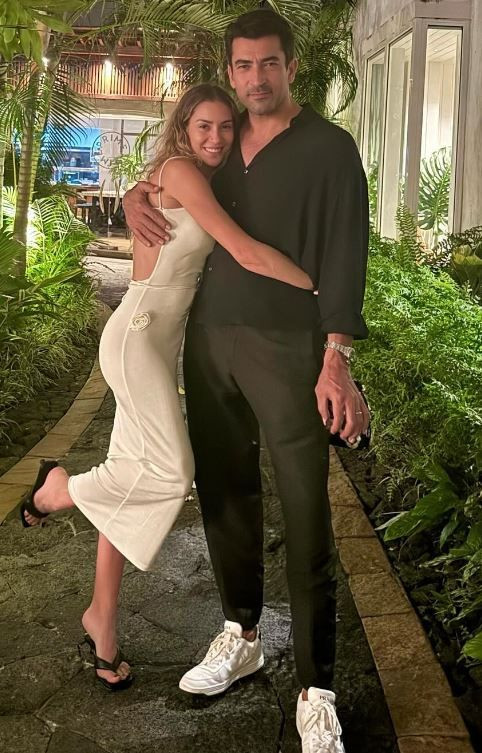 Sinem Kobal'dan eşi Kenan İmirzalıoğlu ile 14 şubat paylaşımı: Ömürlük sevgilim
