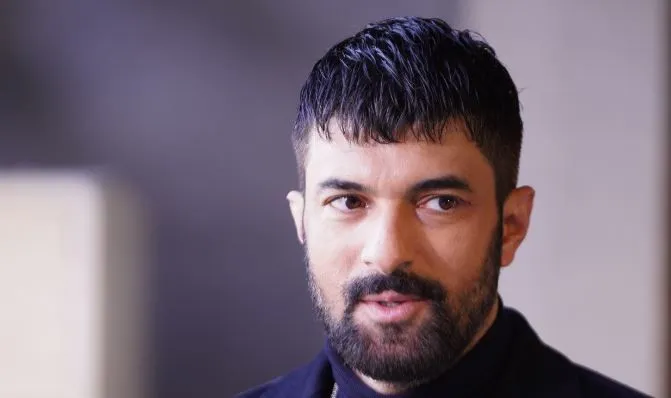 Engin Akyürek'in tarzı sosyal medyada tartışmalara neden oldu