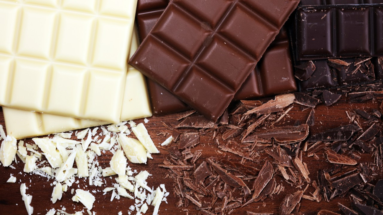Bitter çikolata ve sütlü çikolata: Hangisi daha iyi?