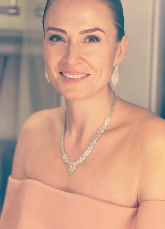 Ceyda Düvenci'nin paylaşımına yeni aşkı Güçlü Mete'den yorum