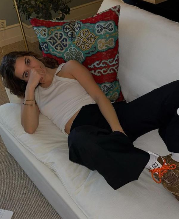 Yalı Çapkını'nın Seyran'ı Afra Saraçoğlu'ndan yeni pozlar
