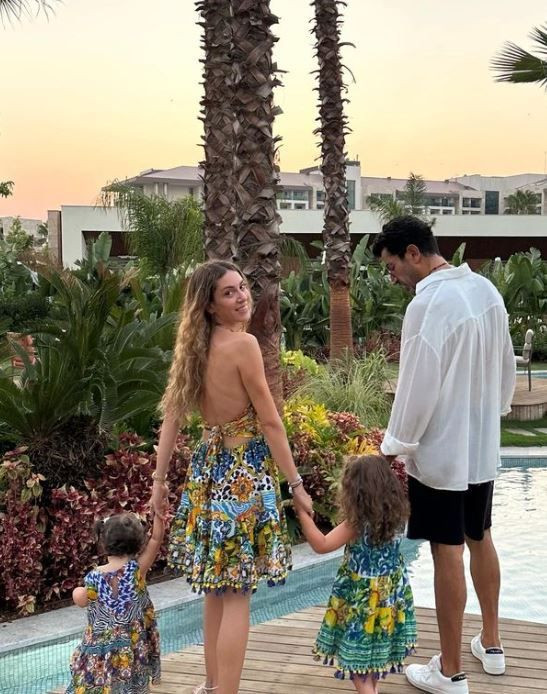 Sinem Kobal'dan 'Ömer' dizisi setine ziyaret