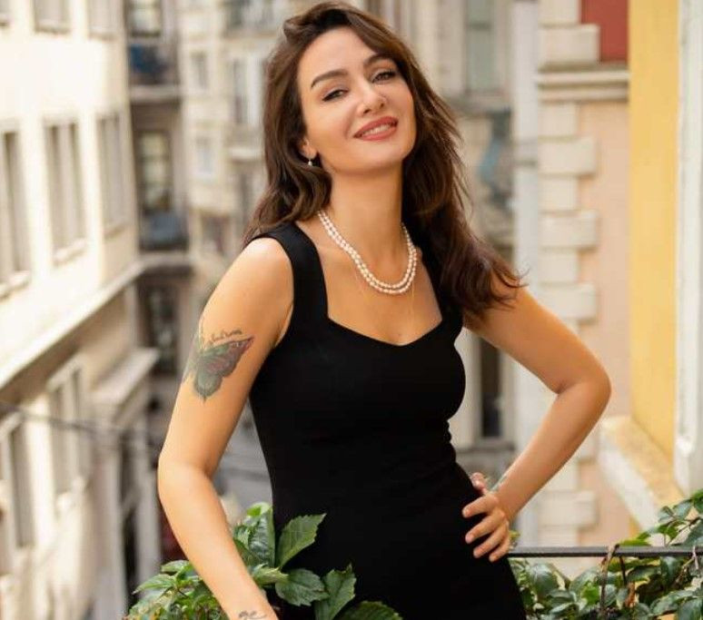 Birce Akalay'dan şaşırtan açıklama! İşte oyuncu olmasa yapacağı meslek