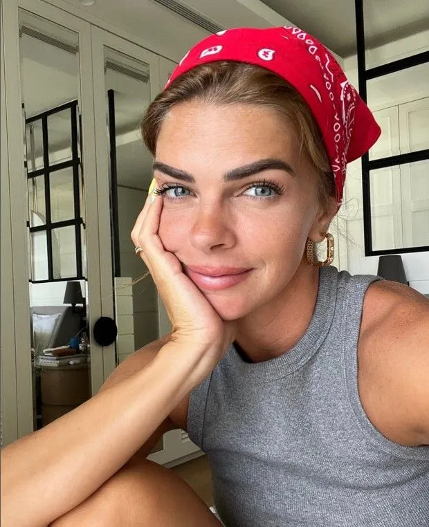 Pelin Karahan: Eşime çıplak fotoğraflar attılar