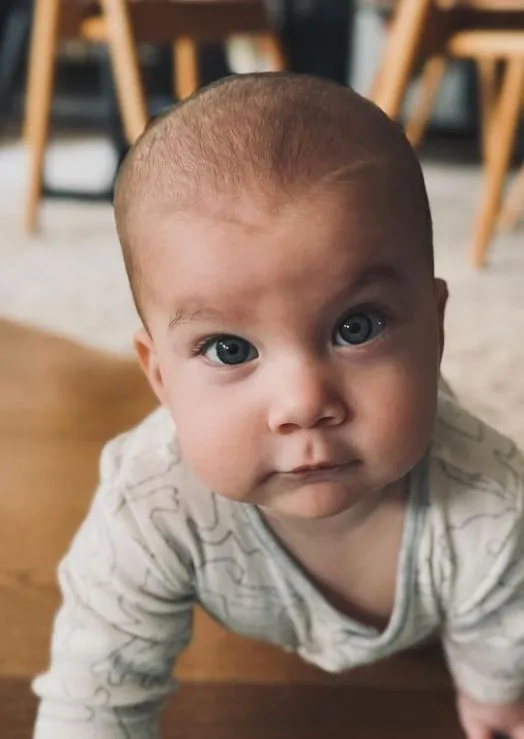 Aslı Enver'in minik kızı Elay ile coşkulu bayram sevinci