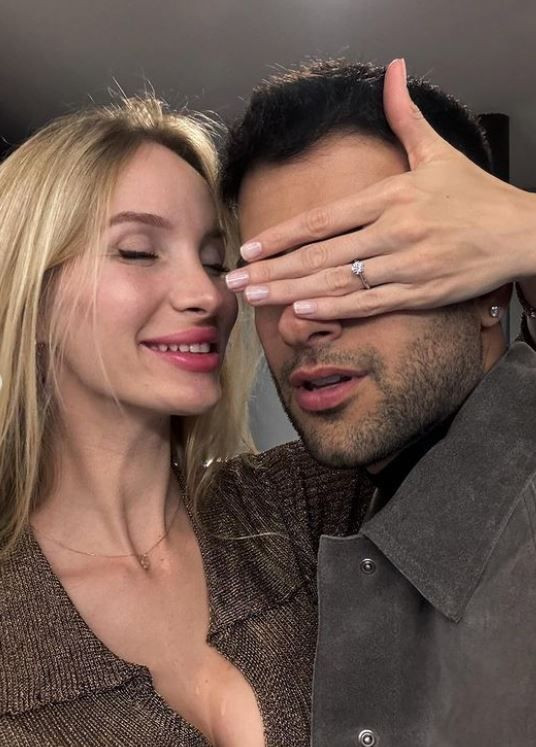 Ünlü çift Reynmen ile Emire Cansu Kurtaran evleniyor