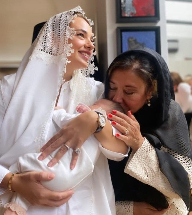 Seda Bakan'dan baby shower'da hediye çıkışı