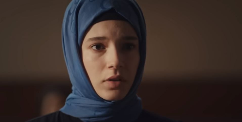 Kızıl Goncalar dizisinin yeni bölümünden 2. fragman: "Zeynep'e ne oldu?"