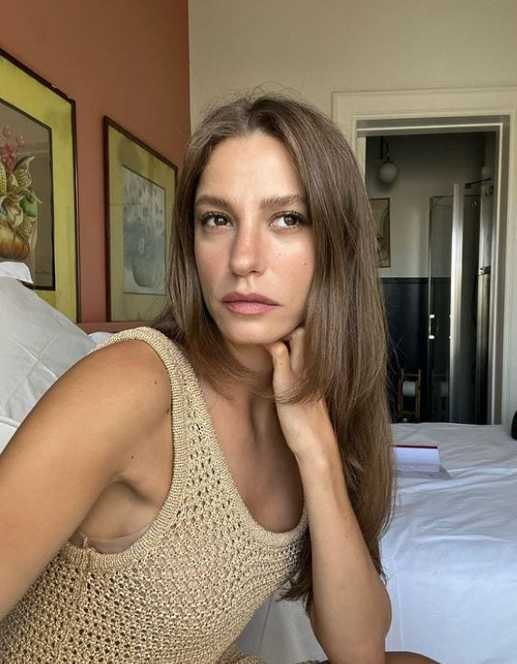 Mert Demir'le ilişki yaşayan Serenay Sarıkaya'dan "reklam aşkı" sorusuna tepki