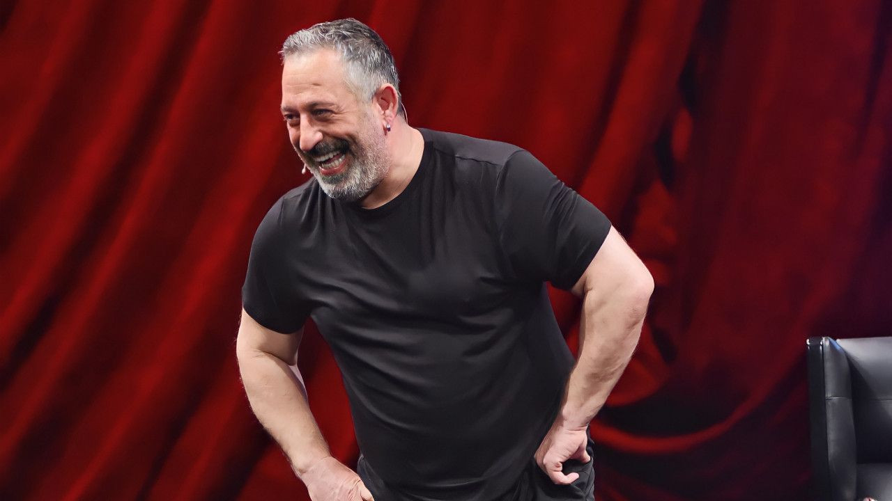 Cem Yılmaz'dan 'sahneyi terk etti' iddialarına açıklama geldi