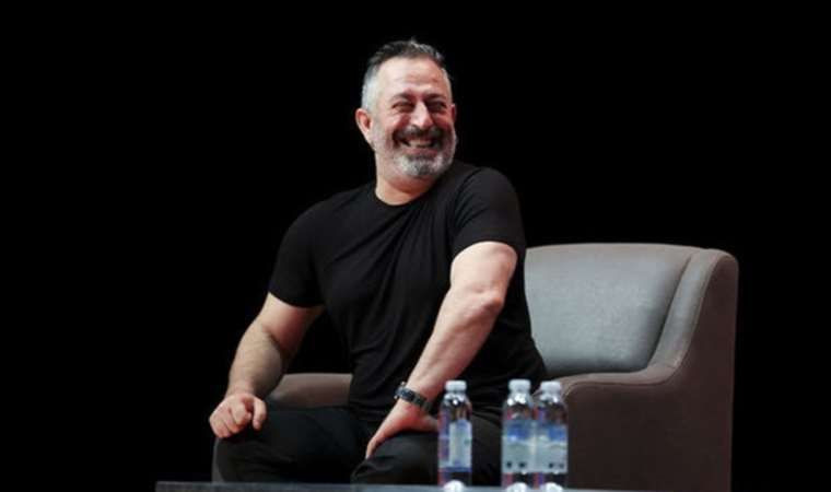 Cem Yılmaz'dan 'sahneyi terk etti' iddialarına açıklama geldi