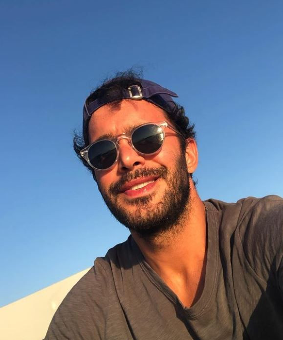 Barış Arduç'un 'Bir Başka Aşk' filmindeki partneri Hande Erçel oldu