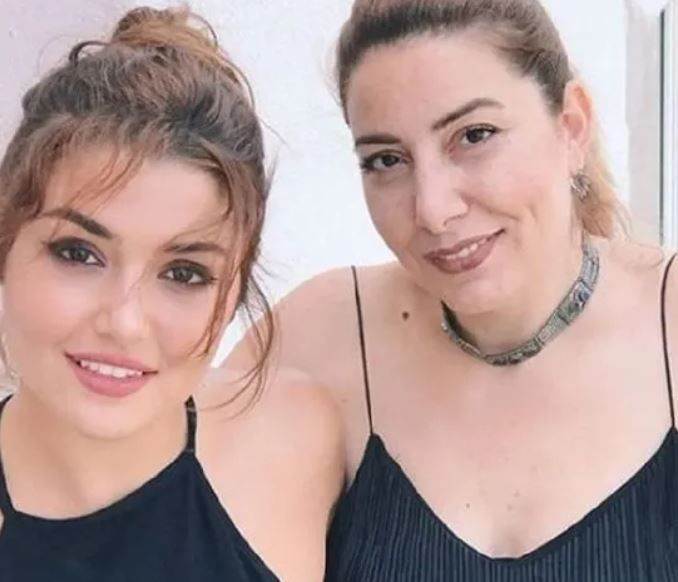 Hande Erçel'den Anneler Günü'nde duygulandıran paylaşım: Çok küçüktüm seni kaybettiğimde..