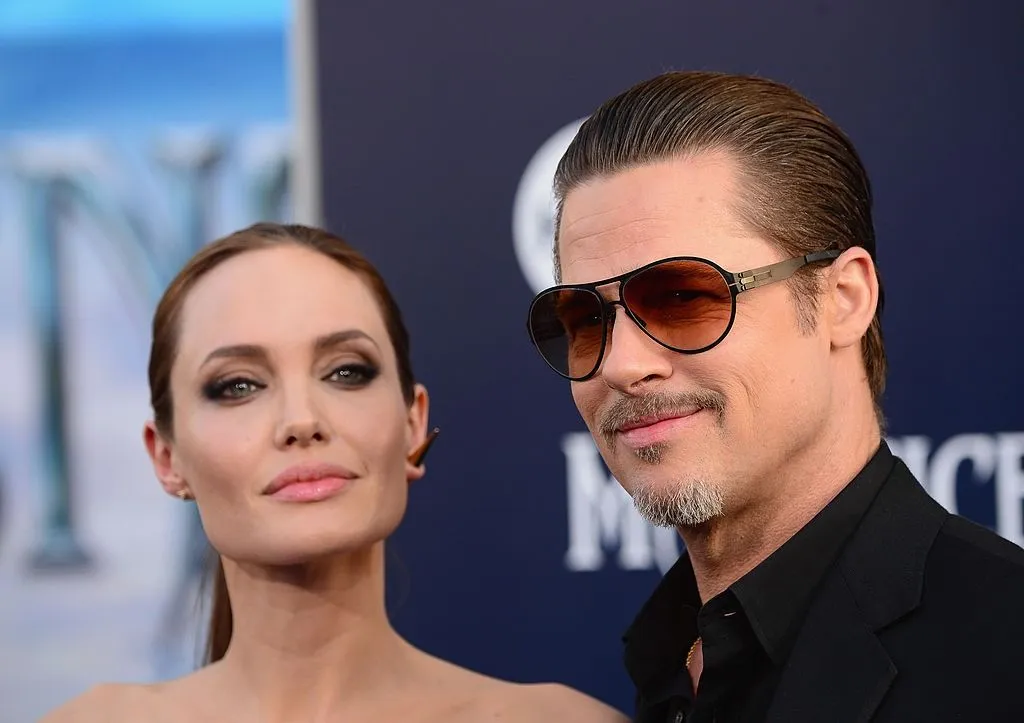 Angelina Jolile ile Brad Pitt'in kızı Vivienne babasının soyadını bıraktı
