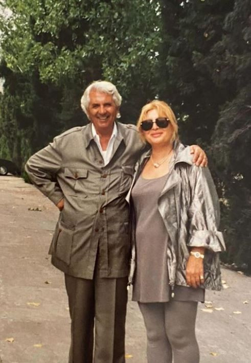 Süreyya Yalçın'ın dinmeyen anne acısı: İçim yanıyor, kalbimde büyük bir boşluk var.. Süreyya Yalçın'ın dinmeyen anne acısı: İçim yanıyor, kalbimde büyük bir boşluk var..