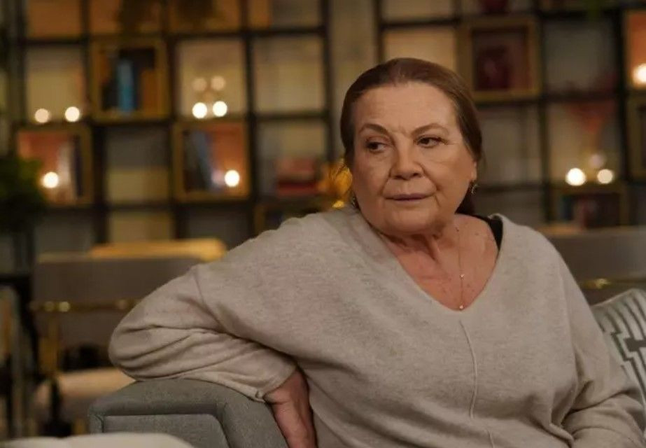 Kızılcık Şerbeti'nde '4 kişi birden ayrılıyor' iddiasına başrolden açıklama