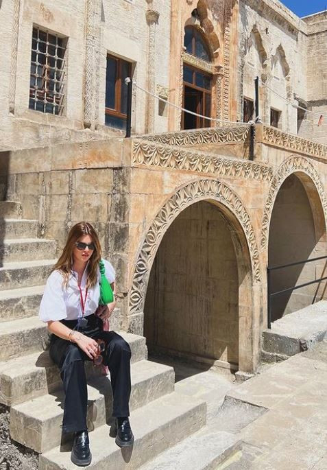 Arzu Sabancı ve gelini Nazlı Sabancı, birlikte Mardin'e tatile gitti
